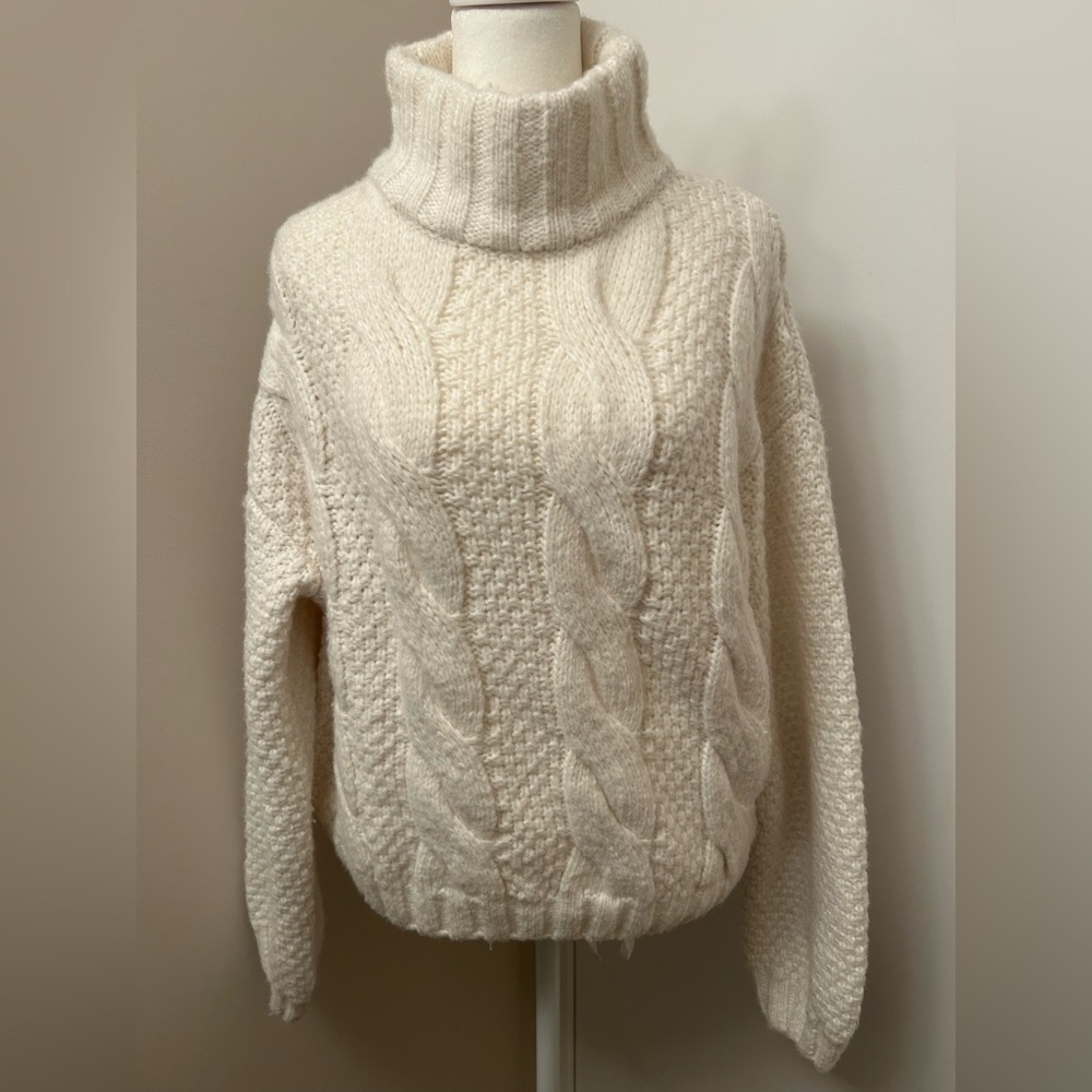 🌹5 for $50🌹Chunky Cable Knit Funnel Neck Oversized Sweater